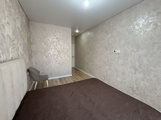 Продам трехкомнатную (3-комн.) квартиру, Тлостанова ул, 32, Нальчик г