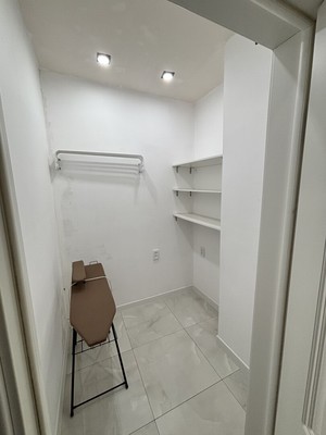 Продам трехкомнатную (3-комн.) квартиру, Тлостанова ул, 32, Нальчик г