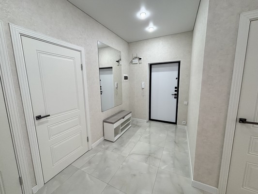 Продам трехкомнатную (3-комн.) квартиру, Тлостанова ул, 32, Нальчик г
