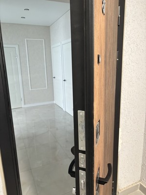 Продам трехкомнатную (3-комн.) квартиру, Тлостанова ул, 32, Нальчик г