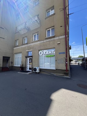Продам коммерческое помещение 109 м2, Железнодорожная ул, 43-49, Калининград г