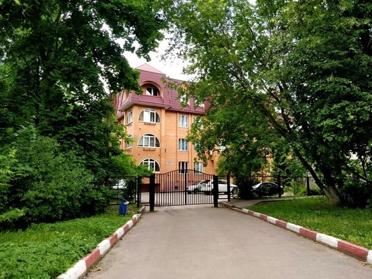 Продам трехкомнатную (3-комн.) квартиру, Циолковского ул, 5а, Лобня г