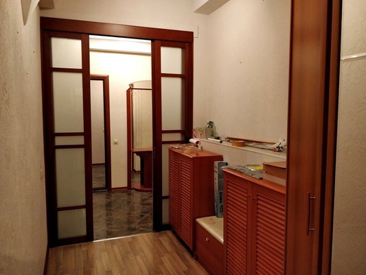 Продам трехкомнатную (3-комн.) квартиру, Циолковского ул, 5а, Лобня г
