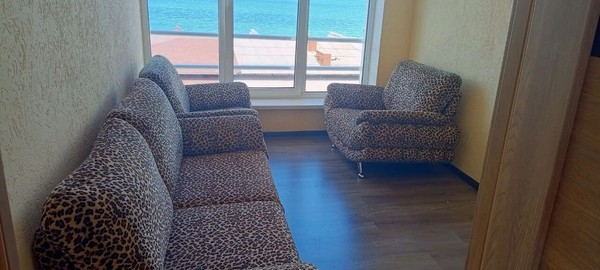 Продам трехкомнатную (3-комн.) квартиру, Набережная ул, 70, Николаевка пгт