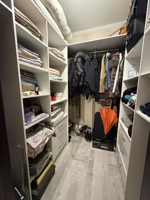 Продам трехкомнатную (3-комн.) квартиру, им. Максима Горького ул, 34к2, Краснодар г