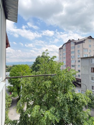 Продам двухкомнатную (2-комн.) квартиру, Захарова ул, 82, Нальчик г