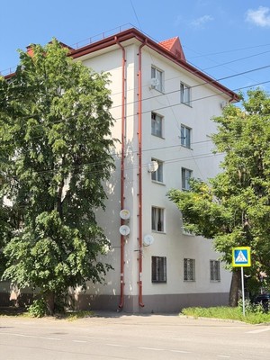 Продам двухкомнатную (2-комн.) квартиру, Захарова ул, 82, Нальчик г