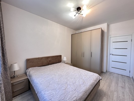 Продам двухкомнатную (2-комн.) квартиру, Среднерогатская ул, 16к2, Санкт-Петербург г