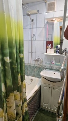 Сдам двухкомнатную (2-комн.) квартиру, Ломоносова ул, 5, Великий Новгород г