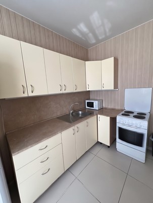 Продам двухкомнатную (2-комн.) квартиру, Хлебозаводской проезд, 1, Люберцы г