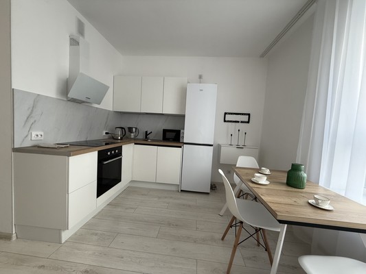 Продам трехкомнатную (3-комн.) квартиру, Кубинская ул, 82к3, Санкт-Петербург г