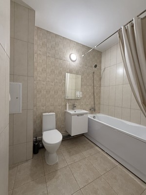 Продам трехкомнатную (3-комн.) квартиру, Кубинская ул, 82к3, Санкт-Петербург г