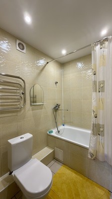 Продам двухкомнатную (2-комн.) квартиру, Морозова ул, 152, Сыктывкар г