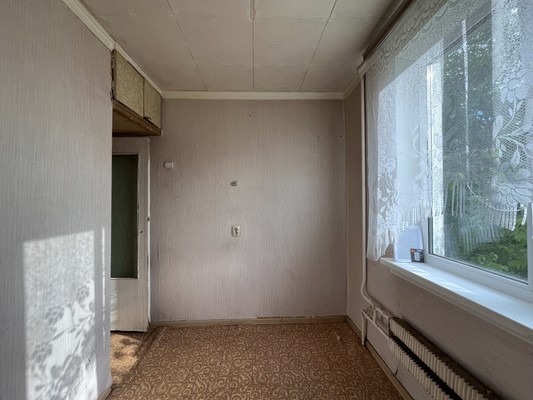 Продам трехкомнатную (3-комн.) квартиру, Дмитровская ул, 33а, Базарово д