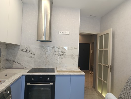 Продам двухкомнатную (2-комн.) квартиру, Никанорова ул, 4, Симферополь г