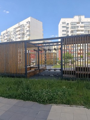 Продам двухкомнатную (2-комн.) квартиру, Никанорова ул, 4, Симферополь г