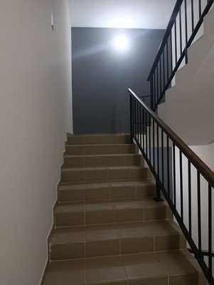 Продам двухкомнатную (2-комн.) квартиру, Никанорова ул, 4, Симферополь г