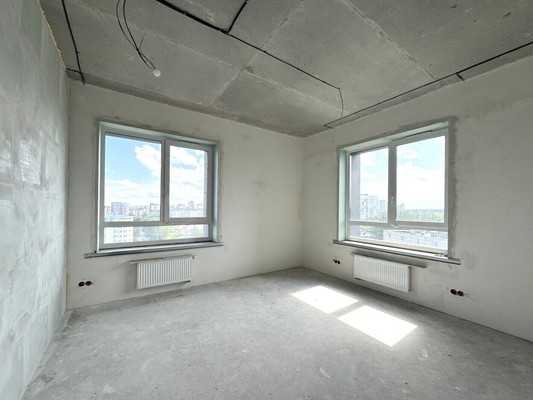 Продам трехкомнатную (3-комн.) квартиру, Гагарина б-р, 67, Пермь г