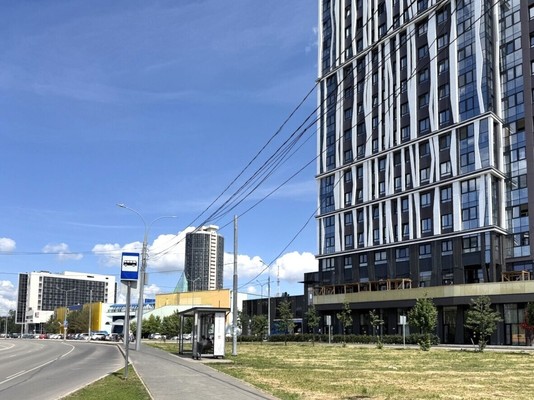 Продам трехкомнатную (3-комн.) квартиру, Гагарина б-р, 67, Пермь г