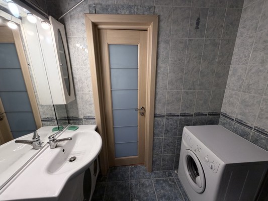 Продам однокомнатную (1-комн.) квартиру, Толбухина ул, 7, Казань г