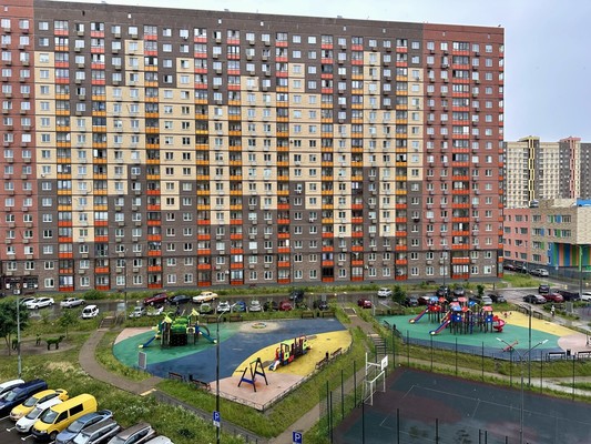 Продам трехкомнатную (3-комн.) квартиру, Свободы (Мирный мкр.) ул, 5, Мирный п