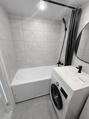 Продам двухкомнатную (2-комн.) квартиру, В мкр, 12, Троицк г