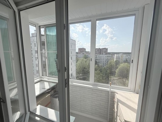 Продам двухкомнатную (2-комн.) квартиру, В мкр, 12, Троицк г