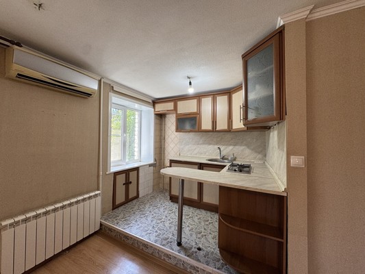 Продам двухкомнатную (2-комн.) квартиру, Коммунистический пр-кт, 2к1, Ростов-на-Дону г
