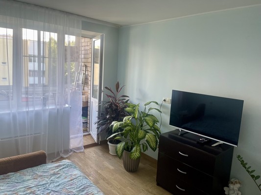 Продам трехкомнатную (3-комн.) квартиру, 4Б, Дубровицы п