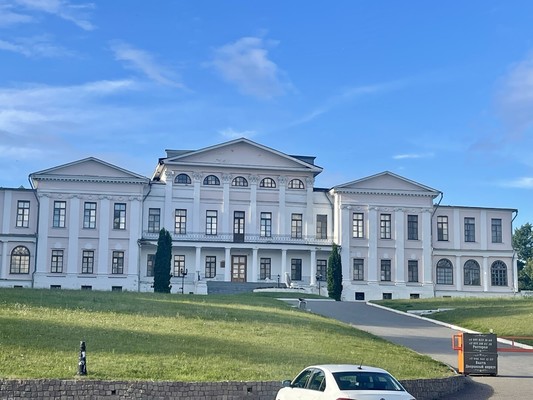 Продам трехкомнатную (3-комн.) квартиру, 4Б, Дубровицы п