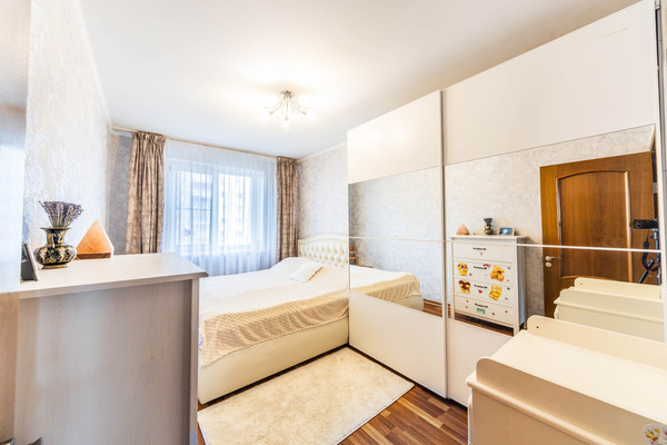 Продам трехкомнатную (3-комн.) квартиру, Носовихинское ш, 23, Реутов г