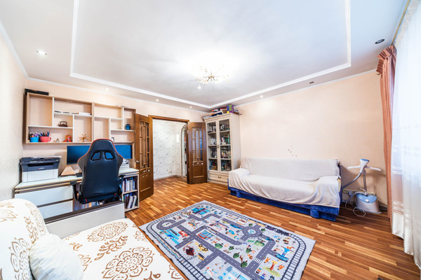 Продам трехкомнатную (3-комн.) квартиру, Носовихинское ш, 23, Реутов г