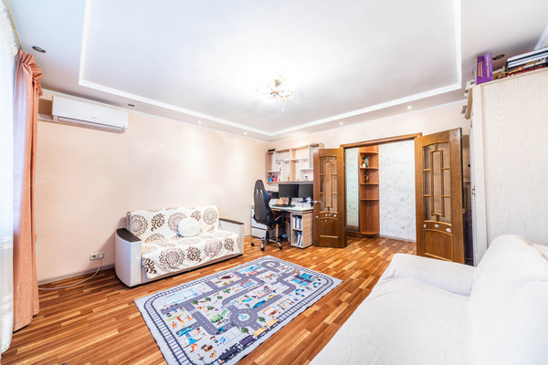 Продам трехкомнатную (3-комн.) квартиру, Носовихинское ш, 23, Реутов г