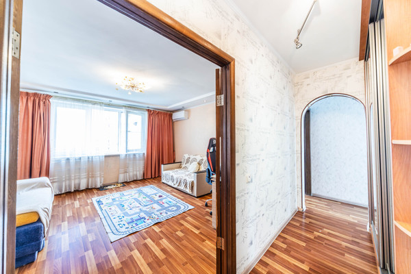 Продам трехкомнатную (3-комн.) квартиру, Носовихинское ш, 23, Реутов г