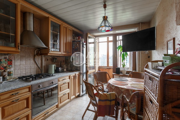 Продам трехкомнатную (3-комн.) квартиру, Каспийская ул, 30к7, Москва г