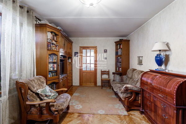 Продам трехкомнатную (3-комн.) квартиру, Каспийская ул, 30к7, Москва г