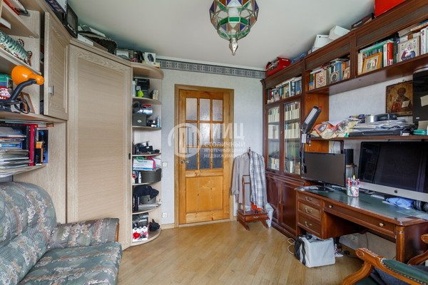 Продам трехкомнатную (3-комн.) квартиру, Каспийская ул, 30к7, Москва г