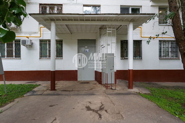Продам трехкомнатную (3-комн.) квартиру, Каспийская ул, 30к7, Москва г
