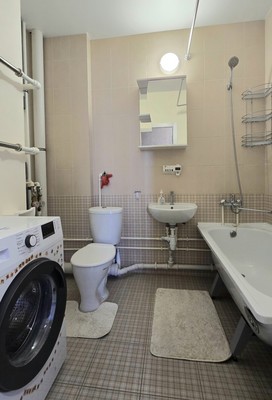 Продам двухкомнатную (2-комн.) квартиру, Карпинского ул, 14, Пермь г
