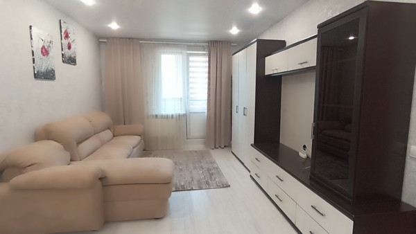 Продам двухкомнатную (2-комн.) квартиру, Оборонная ул, 2к5, Мурино п