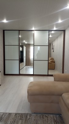 Продам двухкомнатную (2-комн.) квартиру, Оборонная ул, 2к5, Мурино п