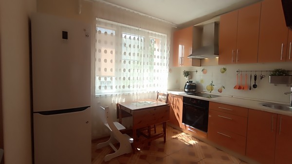 Продам двухкомнатную (2-комн.) квартиру, Оборонная ул, 2к5, Мурино п