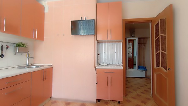 Продам двухкомнатную (2-комн.) квартиру, Оборонная ул, 2к5, Мурино п