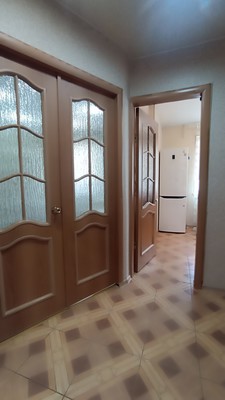 Продам двухкомнатную (2-комн.) квартиру, Оборонная ул, 2к5, Мурино п