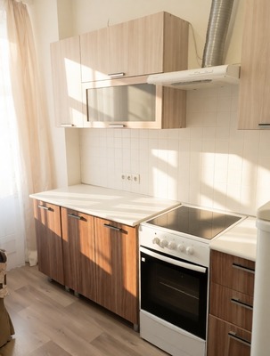 Продам однокомнатную (1-комн.) квартиру, 1-го Мая ул, 270, Краснодар г