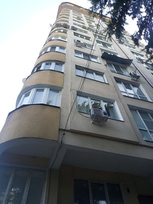Продам двухкомнатную (2-комн.) квартиру, Виноградная ул, 19, Беранда с