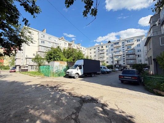Продам однокомнатную (1-комн.) квартиру, Профсоюзная ул, 224ка, Вольный Аул кп