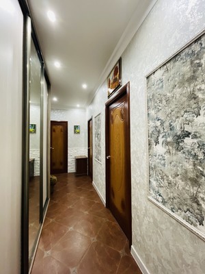 Продам трехкомнатную (3-комн.) квартиру, О.Кошевого ул, 15, Калининград г