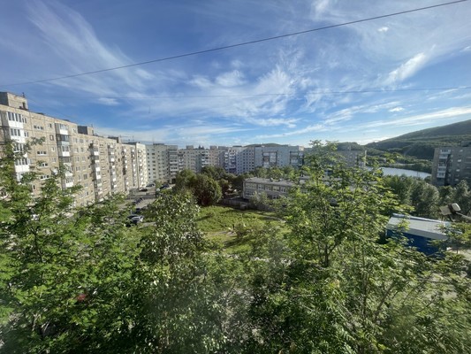 Продам двухкомнатную (2-комн.) квартиру, Олега Кошевого ул, 24, Мурманск г