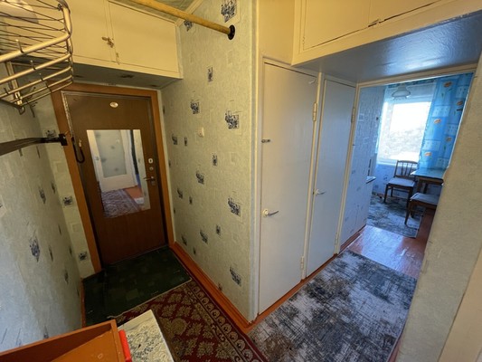 Продам двухкомнатную (2-комн.) квартиру, Олега Кошевого ул, 24, Мурманск г